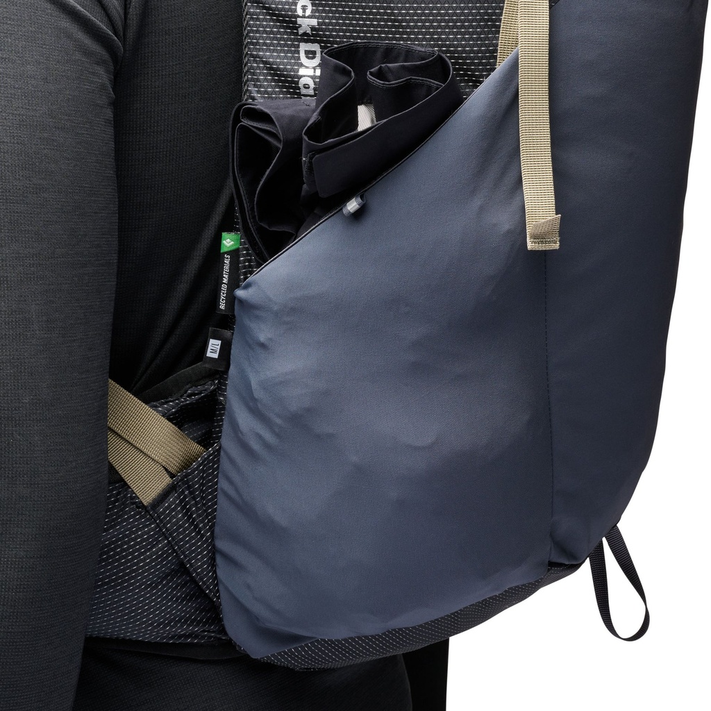 681265_9150_TRAIL_VISTA_28_BACKPACK_Black-Carbon_013.jpg