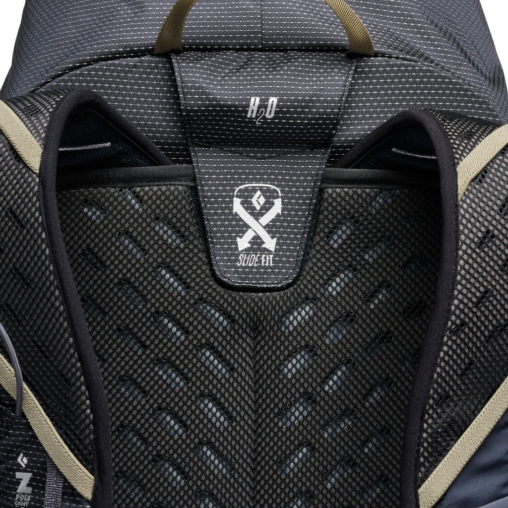 681265_9150_TRAIL_VISTA_28_BACKPACK_Black-Carbon_03.jpg